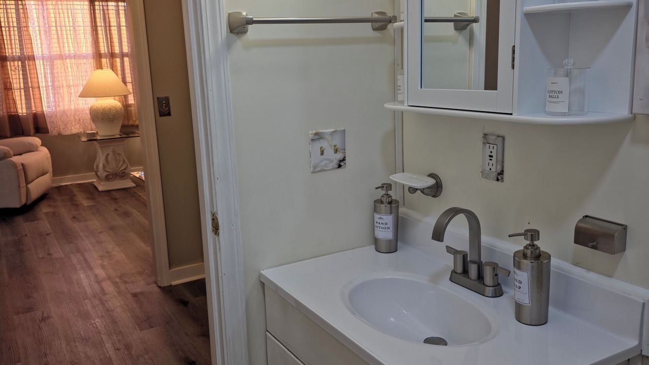 Photo of Bathroom in Toombs County