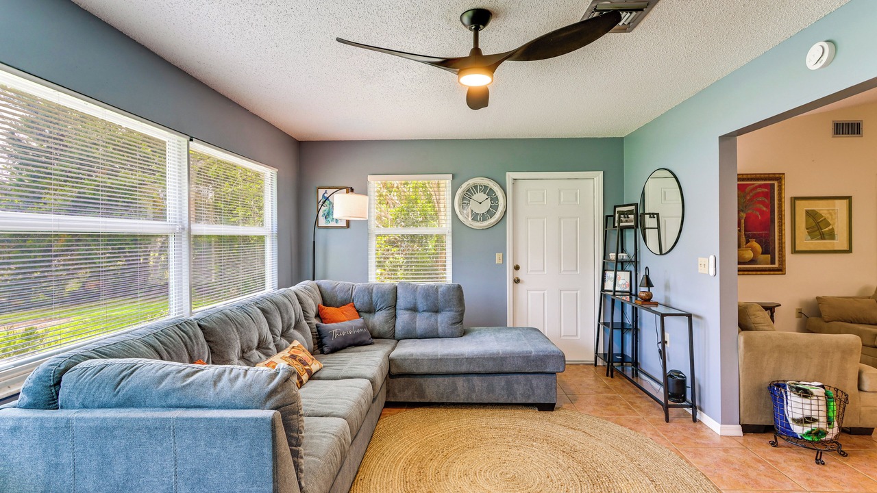 Photo of Livingroom in Lakewood Park