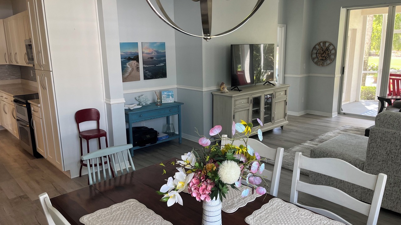Photo of Livingroom in Hammock Bay