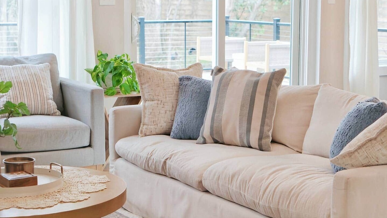 Photo of Livingroom in Huntersville