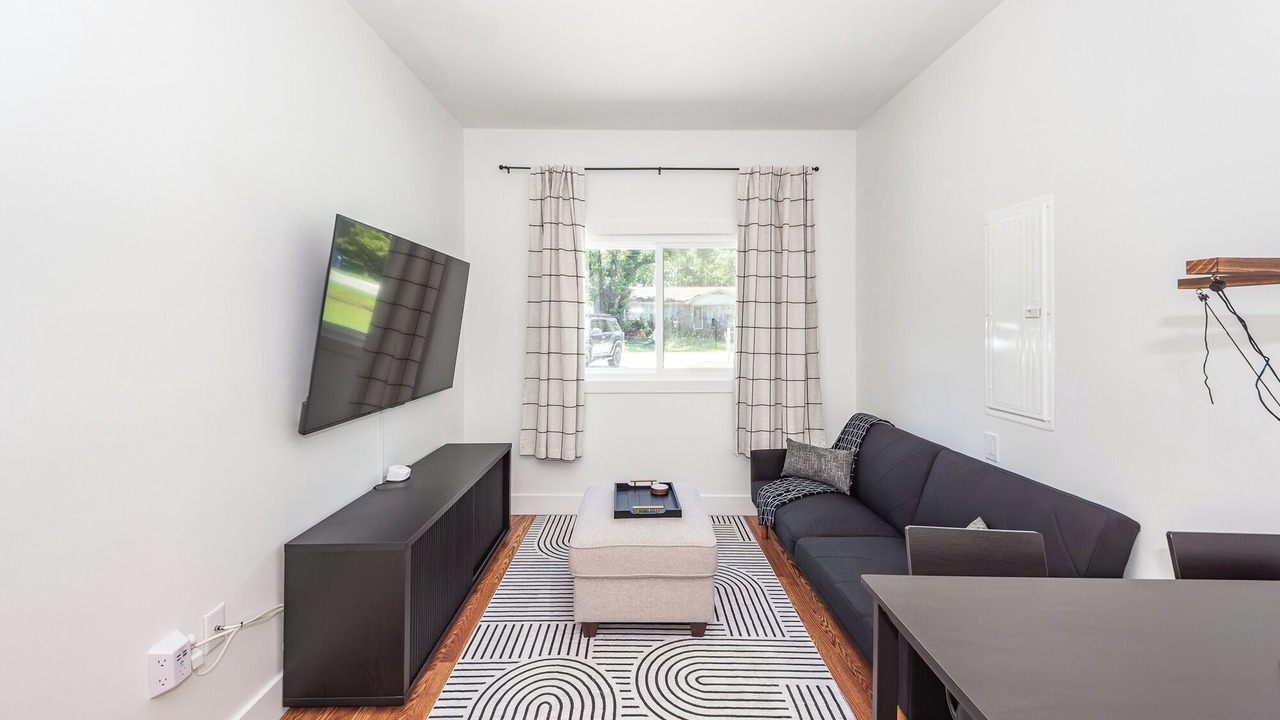 Photo of Livingroom in West Ashley