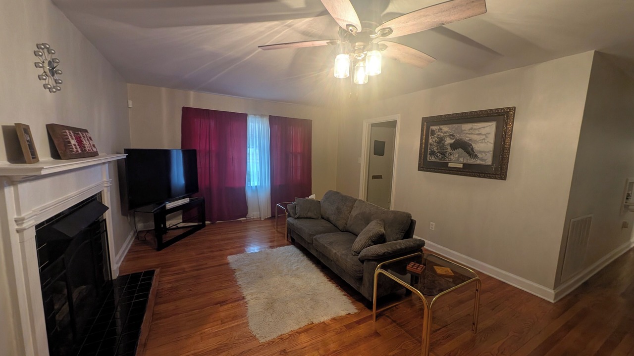 Photo of Livingroom in Terry Sanford