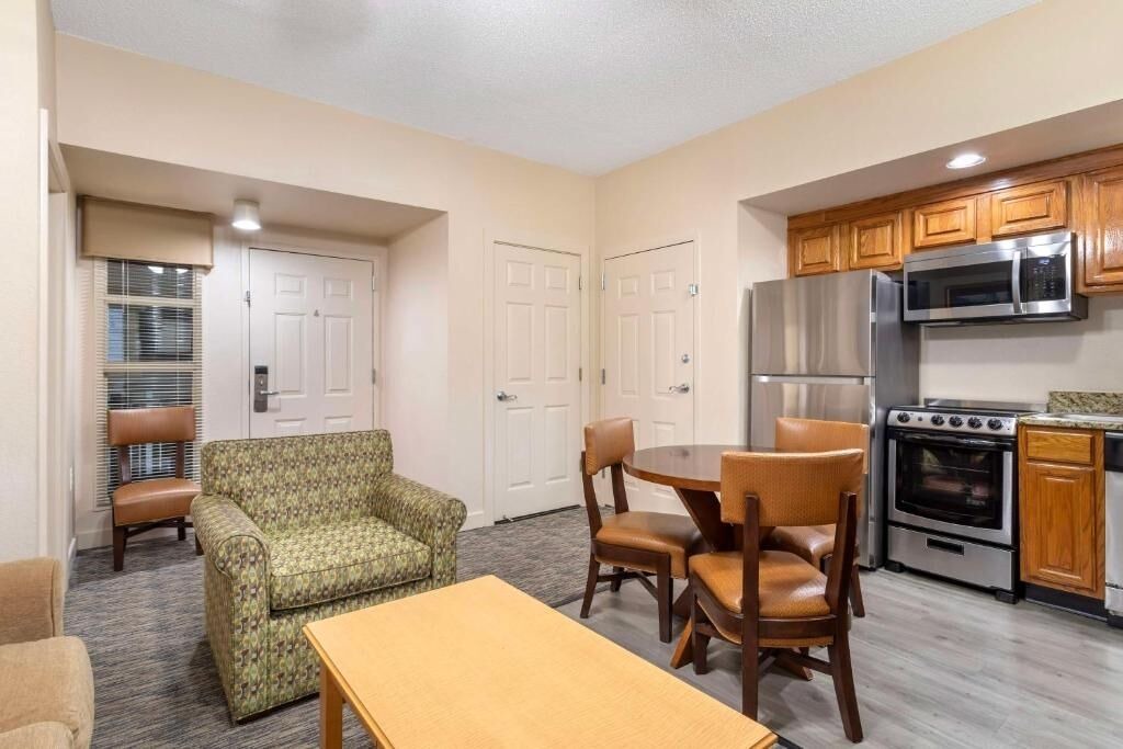 Photo of Livingroom in Pittman Center