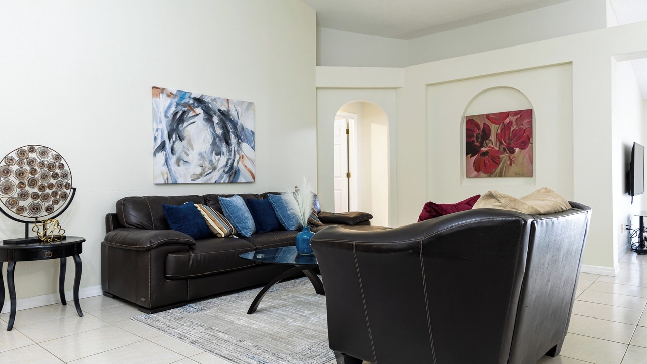 Photo of Livingroom in Land O' Lakes