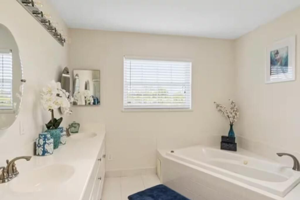 Photo of Bathroom in Orchid Isle Estates