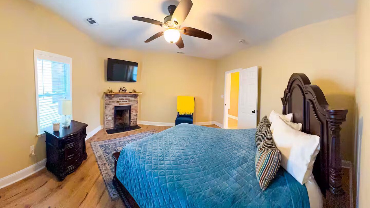 Photo of Bedroom in Thomas Square