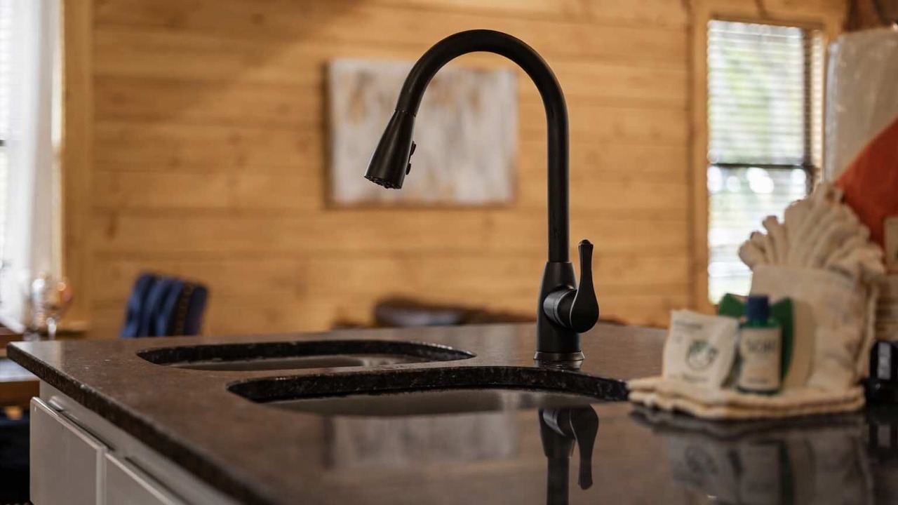 Photo of Kitchen in White Oak Lodge