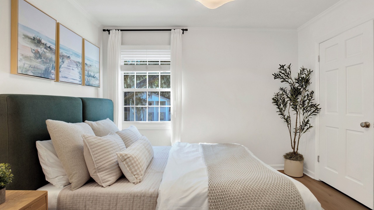 Photo of Bedroom in Whitemarsh Island