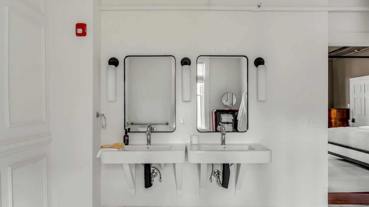 Photo of Bathroom in The Old Commons