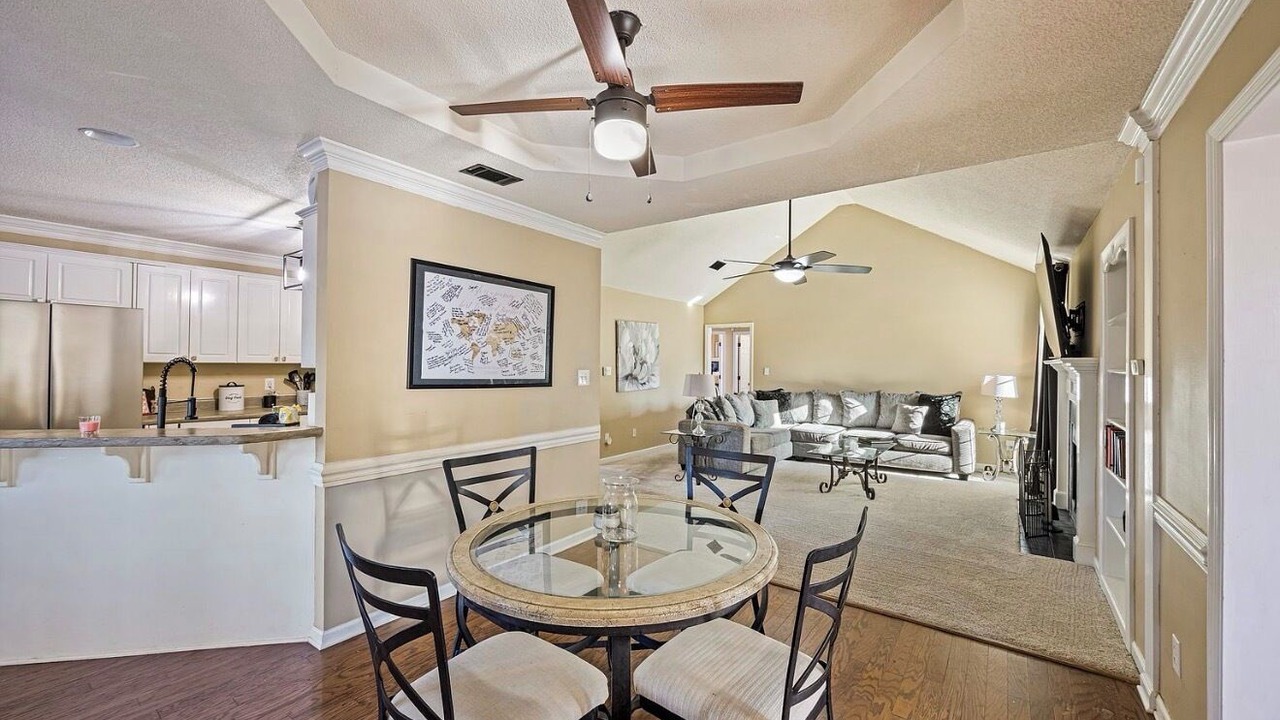 Photo of Livingroom in Gracewood