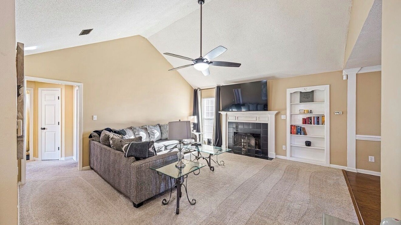 Photo of Livingroom in Gracewood