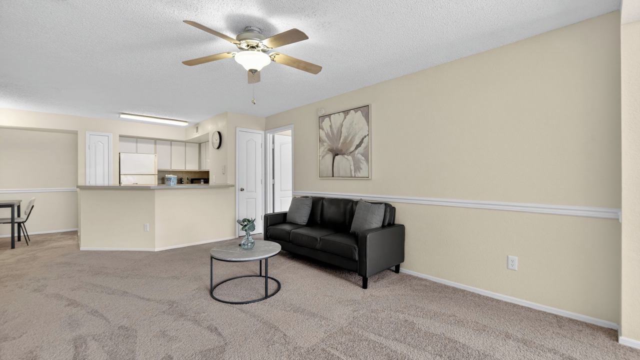Photo of Livingroom in Winter Springs