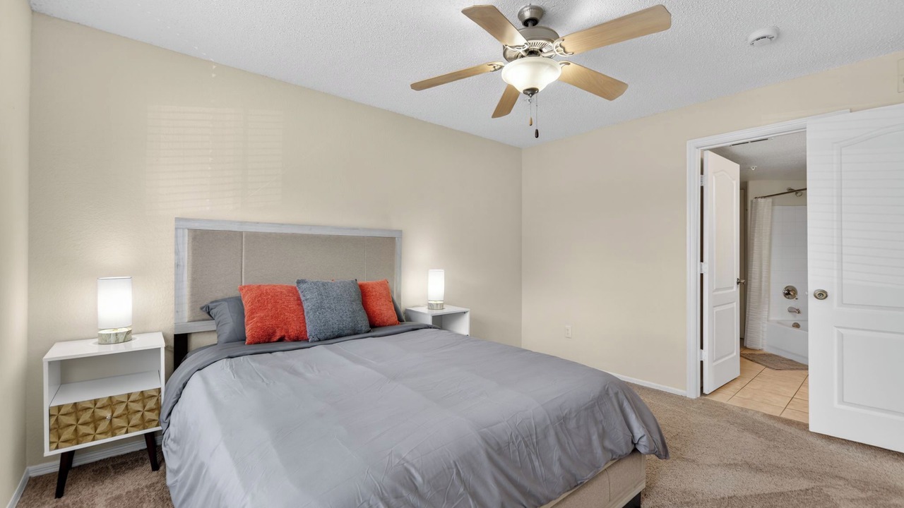 Photo of Bedroom in Winter Springs