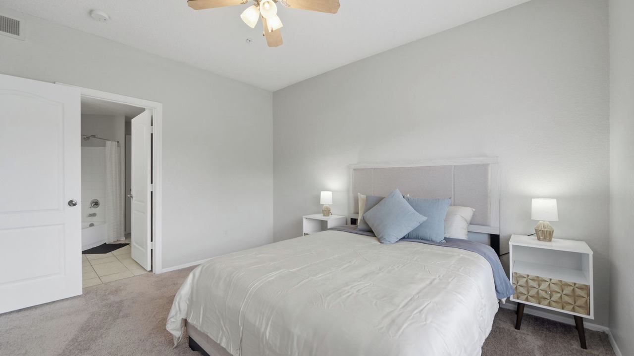 Photo of Bedroom in Winter Springs