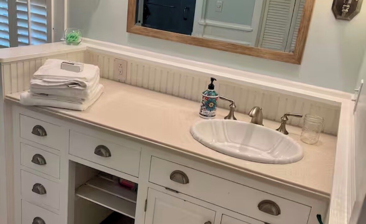 Photo of Bathroom in Martinez