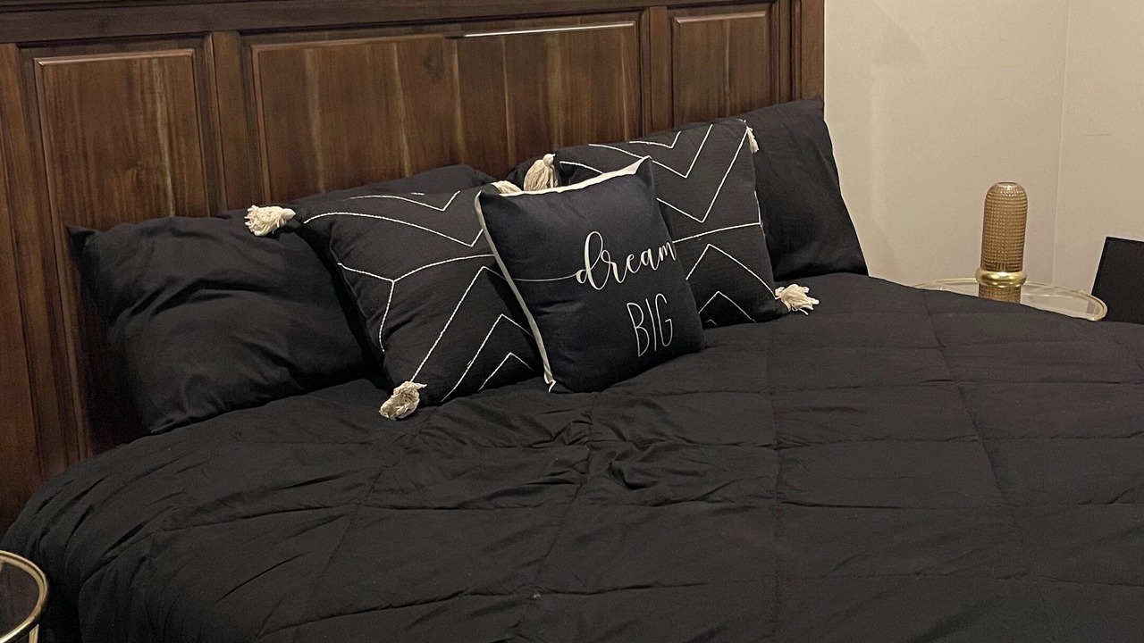 Photo of Bedroom in Cliftondale