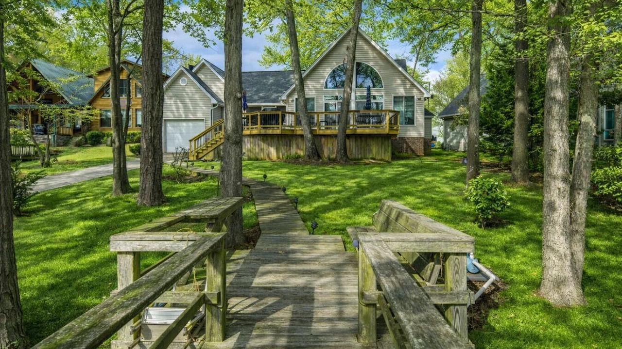 Photo of Patio Balcony in Newberry Shores