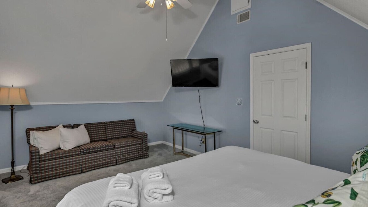 Photo of Bedroom in Newberry Shores