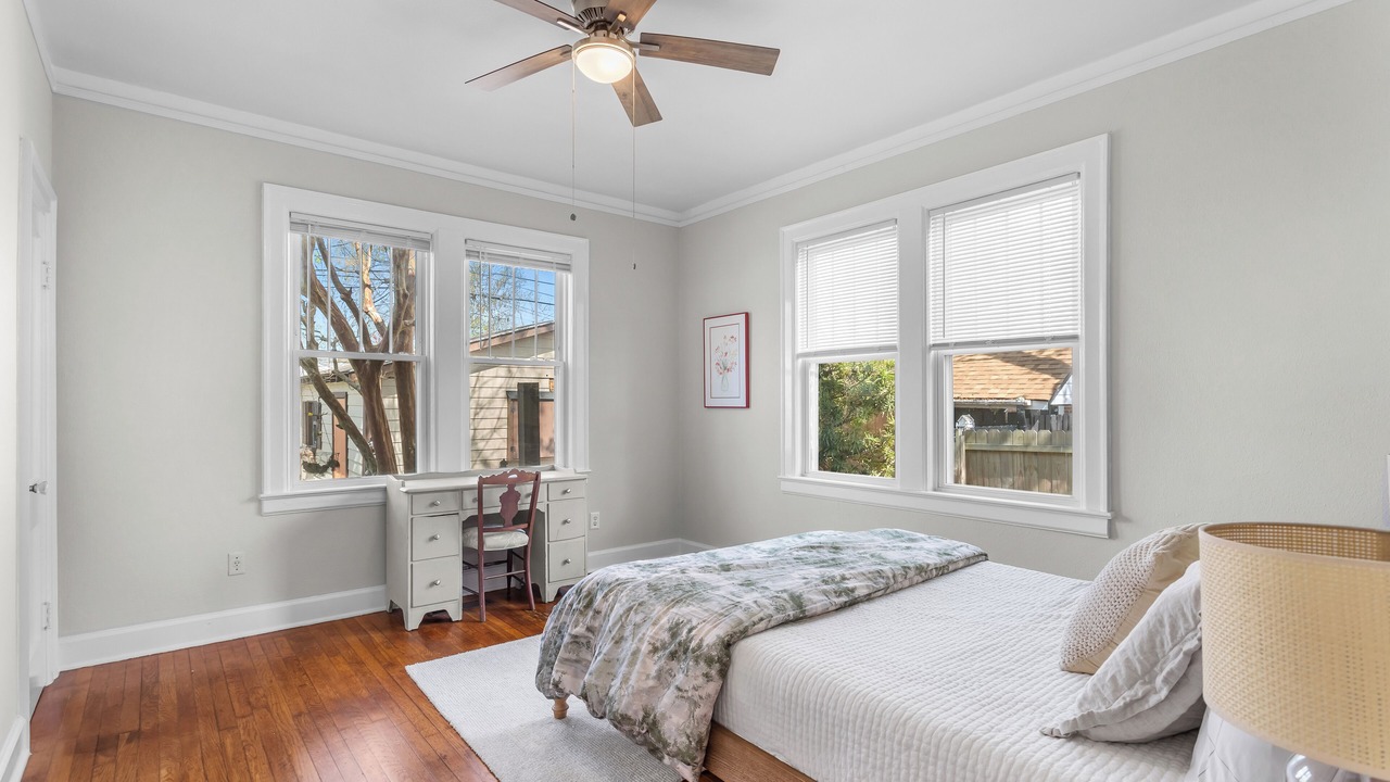 Photo of Bedroom in Chatham Crescent