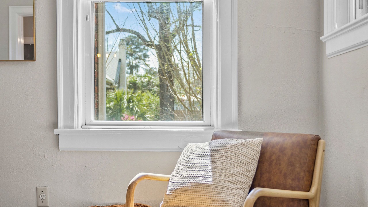 Photo of Livingroom in Chatham Crescent