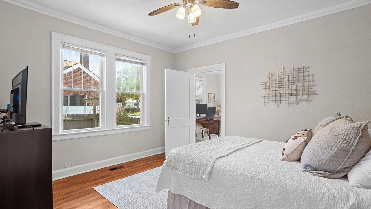 Photo of Bedroom in Chatham Crescent