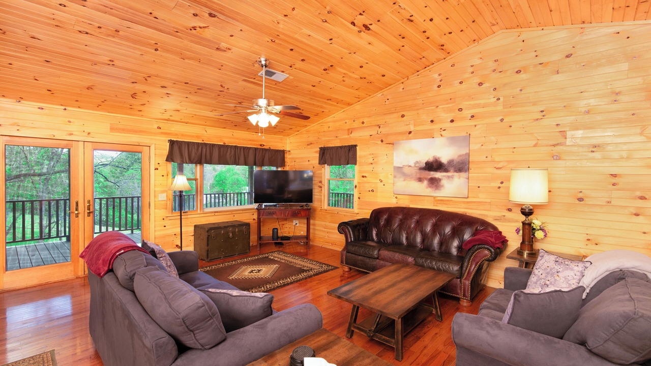 Photo of Livingroom in Whittier