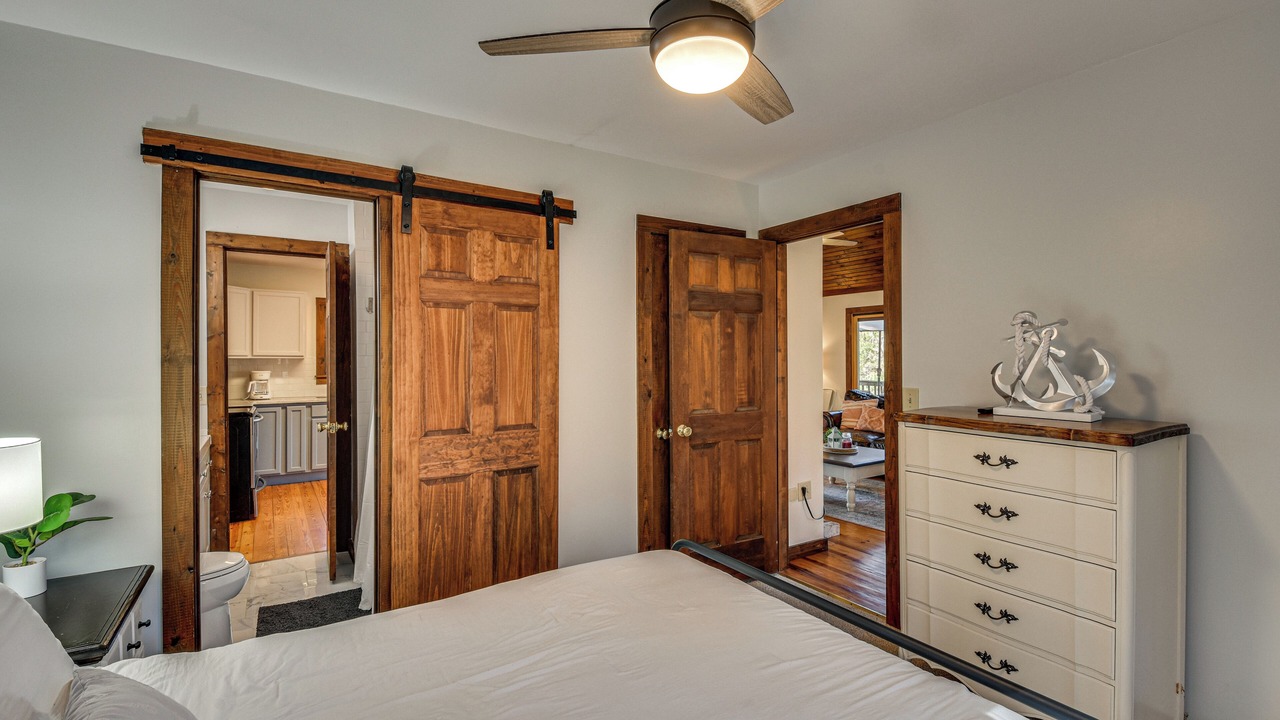 Photo of Bedroom in West Union