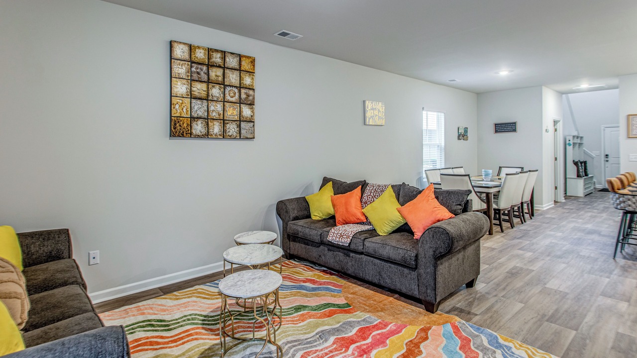 Photo of Livingroom in Longs