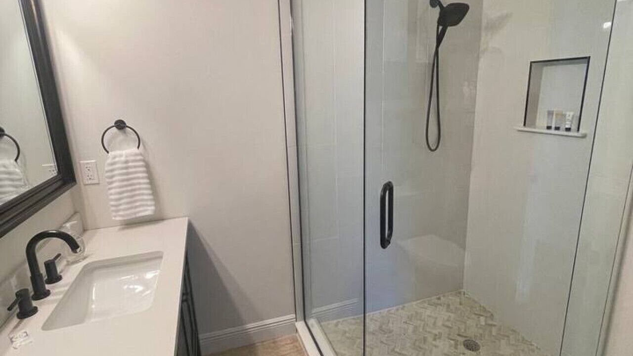 Photo of Bathroom in Lake Wales