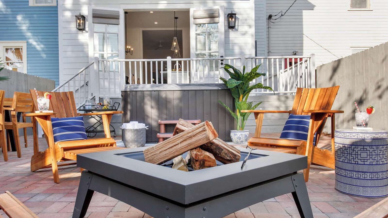 Photo of Outdoor in Savannah Victorian District