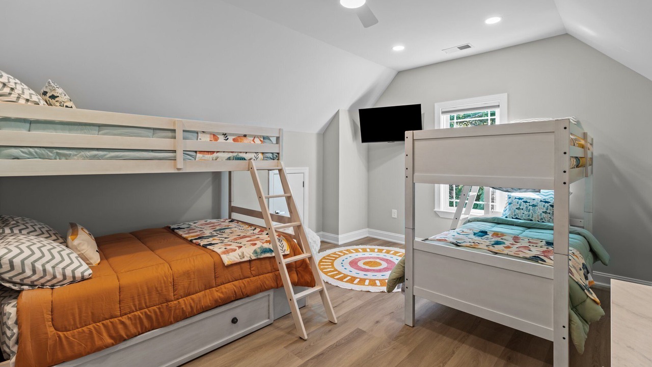 Photo of Bedroom in Southmont