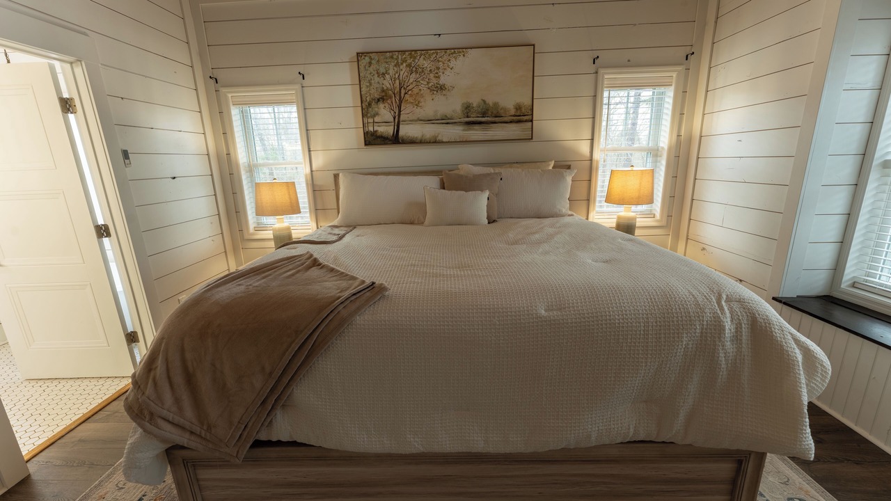 Photo of Bedroom in Appling