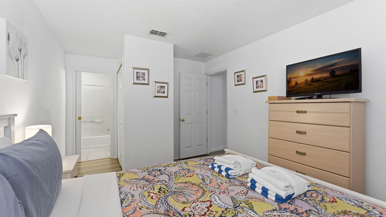 Photo of Bedroom in Seasons