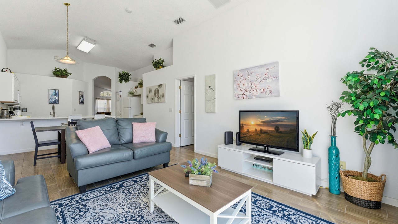 Photo of Livingroom in Seasons