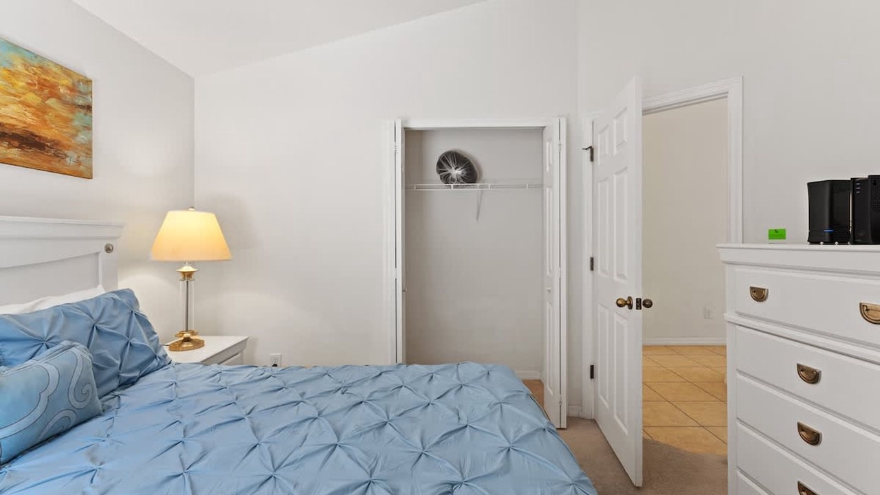 Photo of Bedroom in Veranda Palms