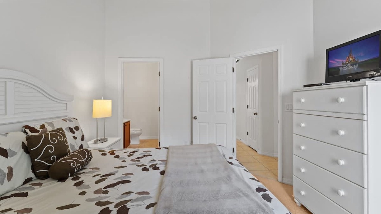 Photo of Bedroom in Veranda Palms