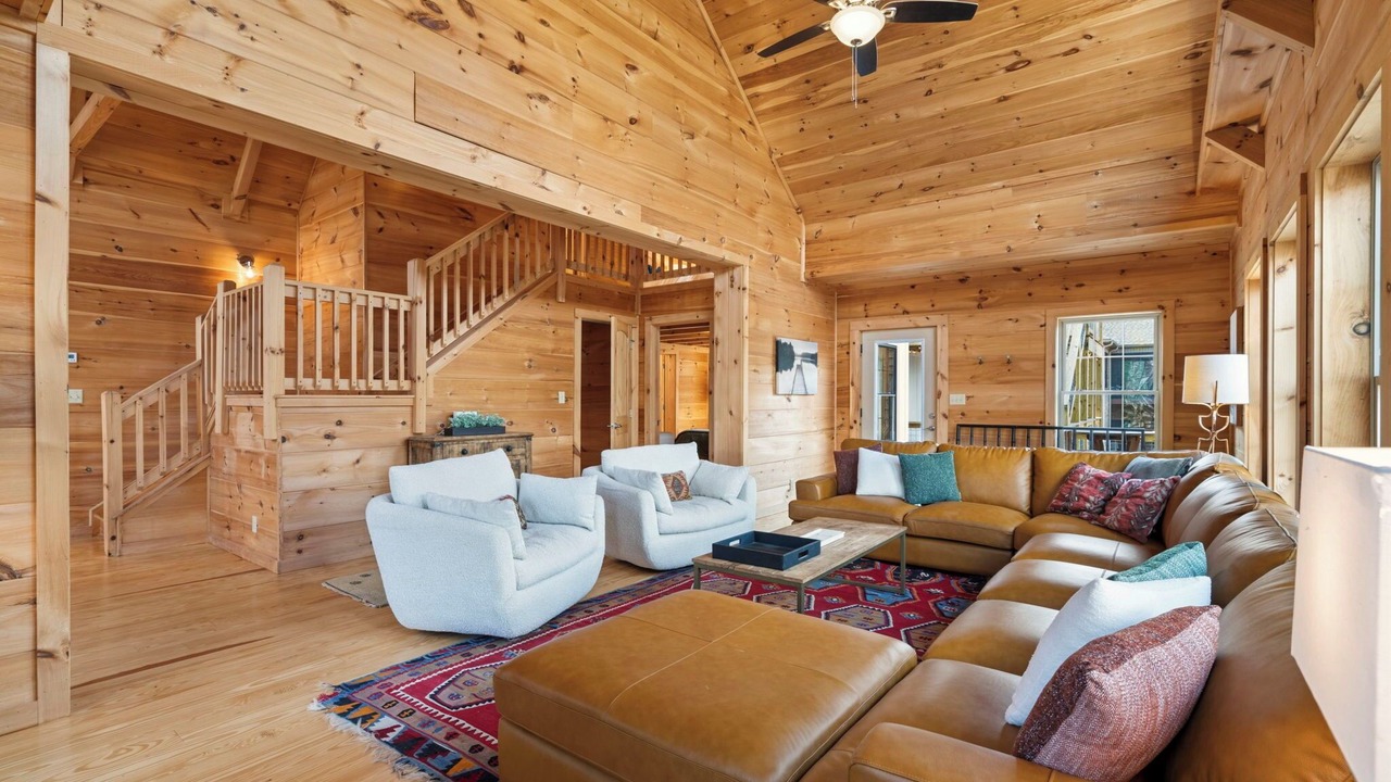 Photo of Livingroom in Seneca