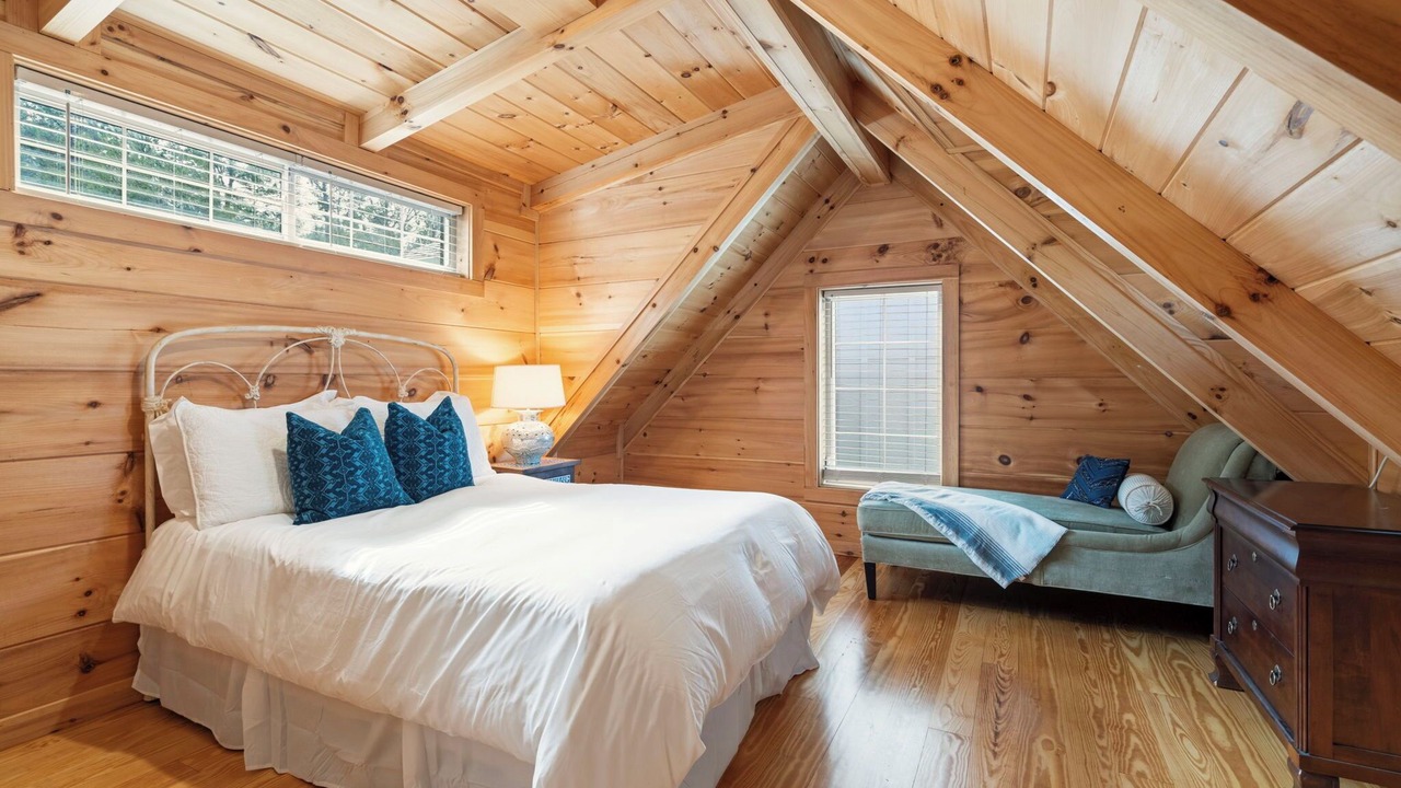Photo of Bedroom in Seneca