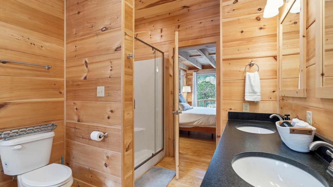 Photo of Bathroom in Seneca