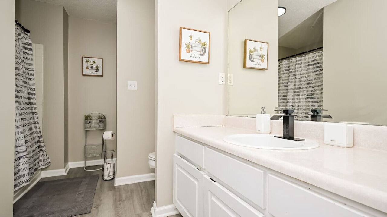 Photo of Bathroom in Lithonia