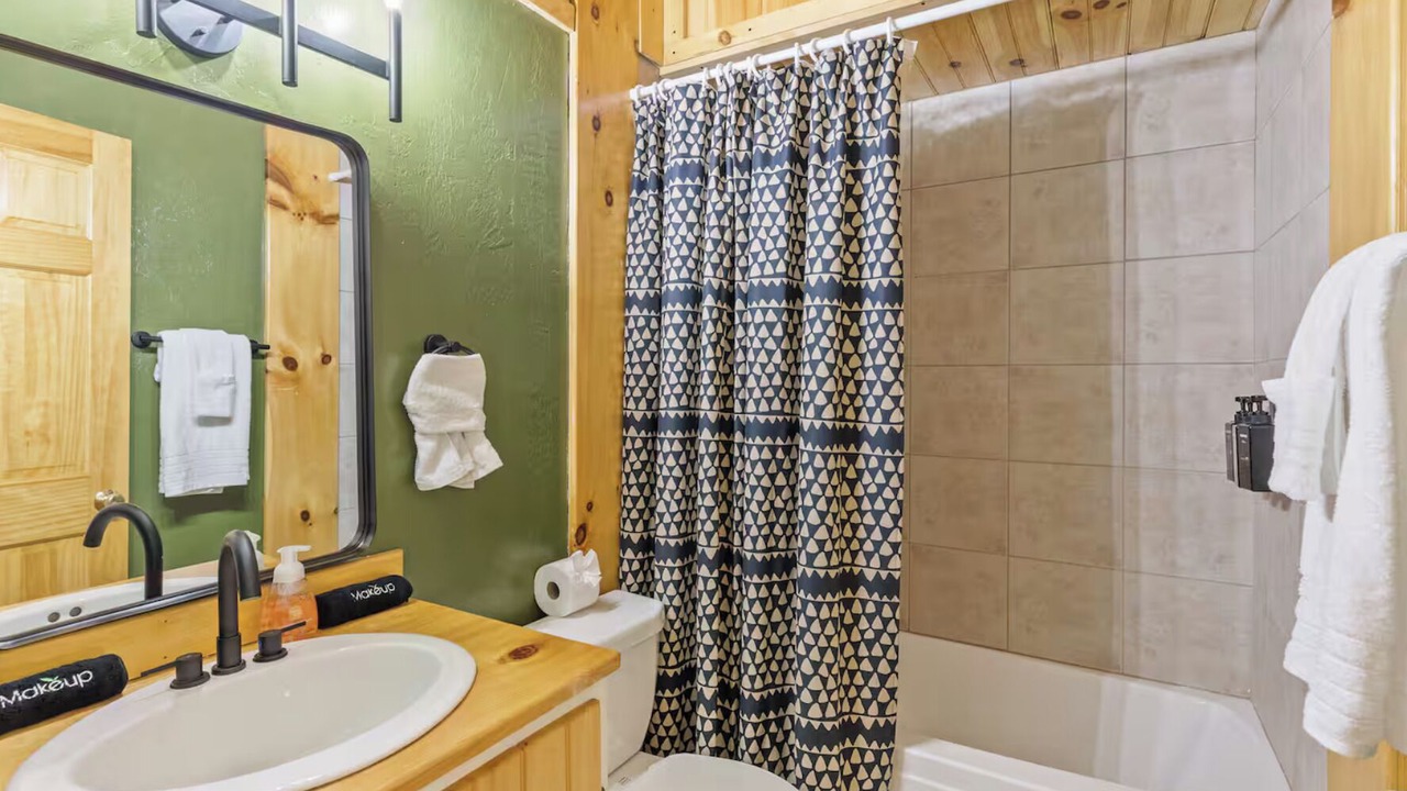Photo of Bathroom in Glenville