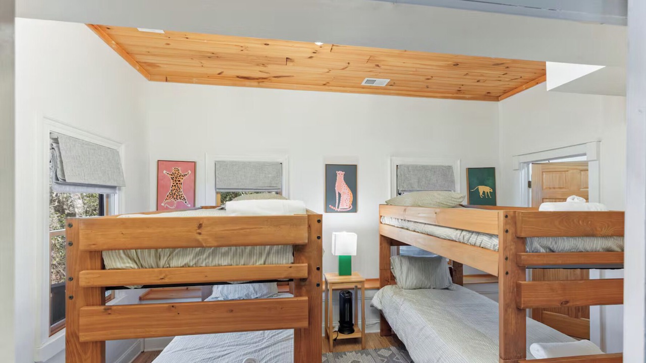 Photo of Bedroom in Glenville