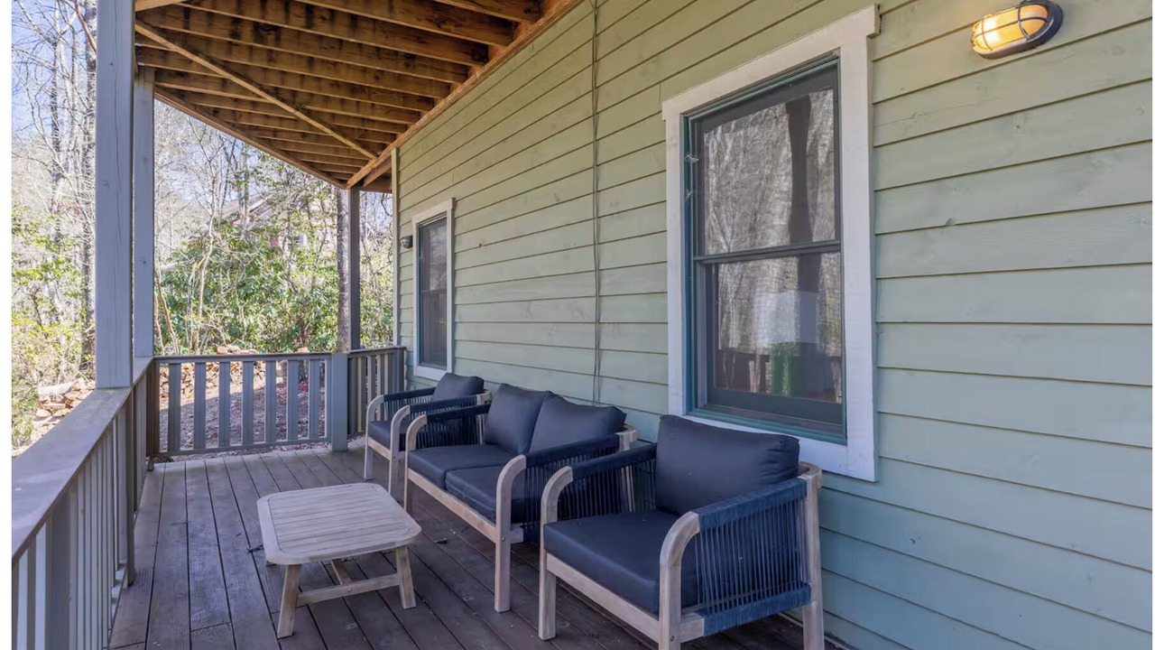 Photo of Patio Balcony in Glenville