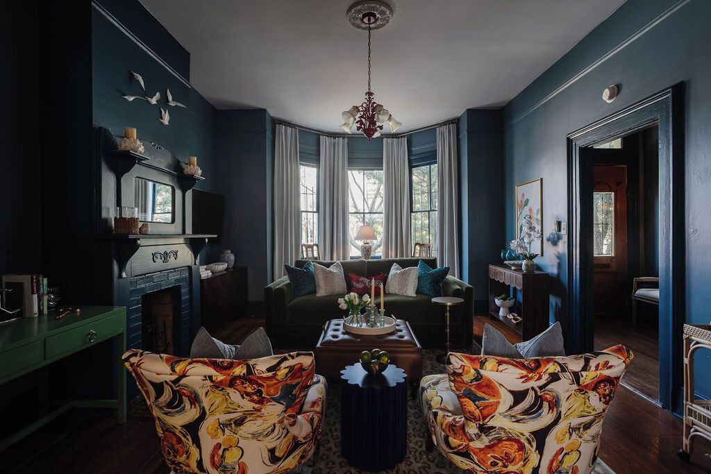 Photo of Livingroom in Thomas Square