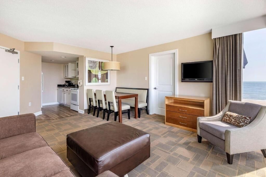Photo of Livingroom in Northeast Virginia Beach