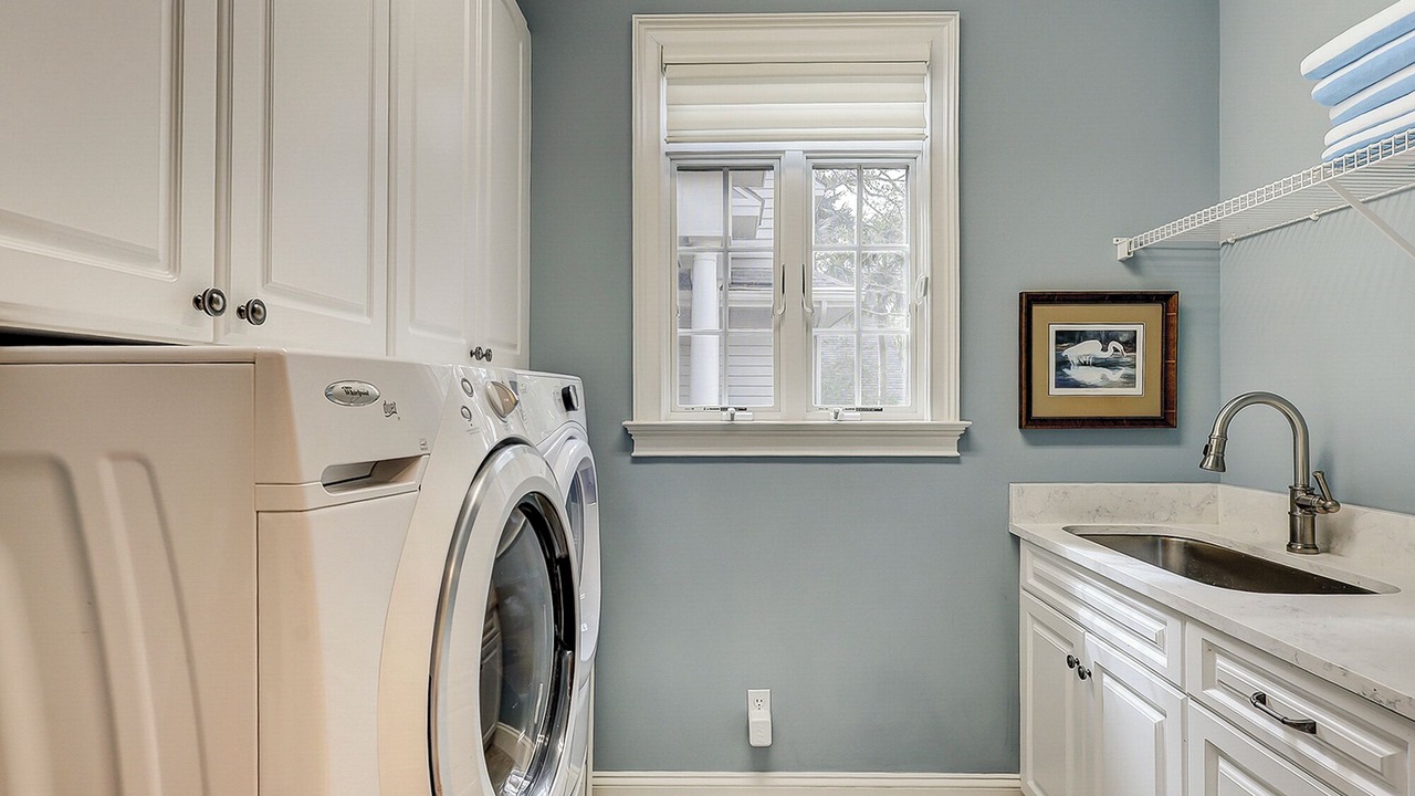 Photo of Bedroom in Beach Lagoon