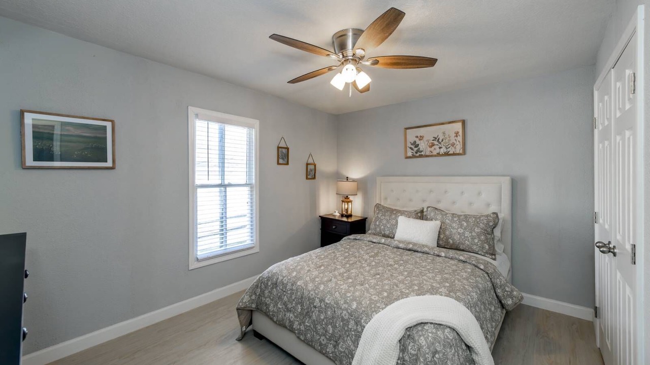 Photo of Bedroom in Maryville