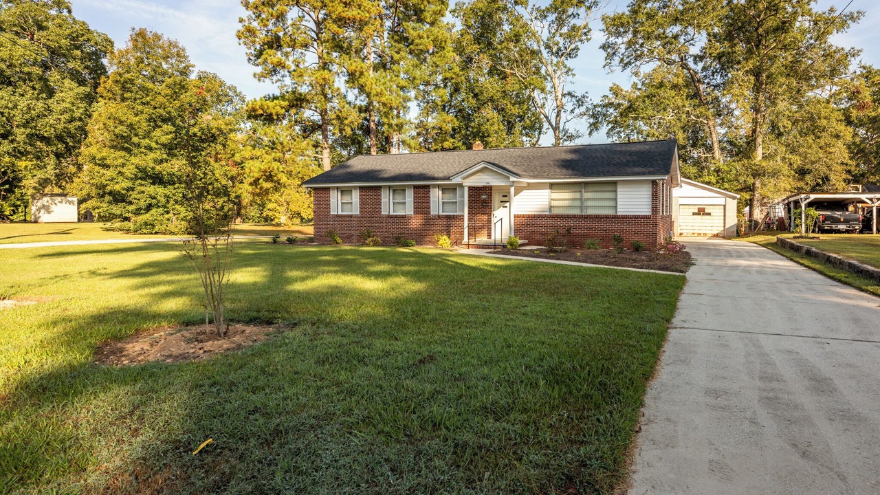 Photo of Outdoor in Newberry