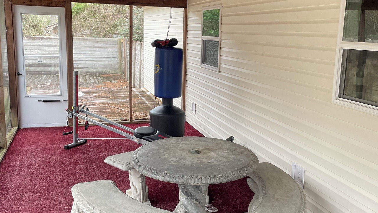 Photo of Patio Balcony in Peach Orchard