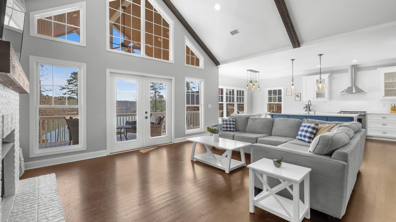 Photo of Livingroom in West Union